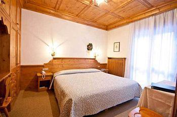 Al Larin Hotel 3*