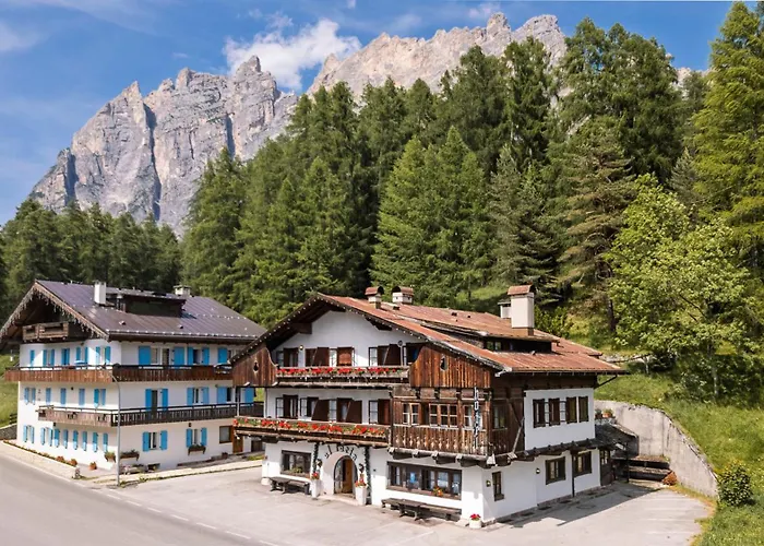 Hotel Al Larin